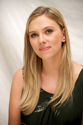 Scarlett Johansson Poster 2275763