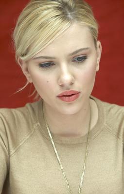 Scarlett Johansson Poster 2275777