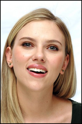 Scarlett Johansson Poster 2290200