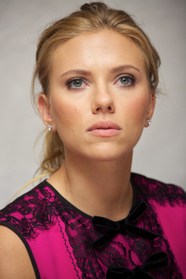 Scarlett Johansson Poster 2363997