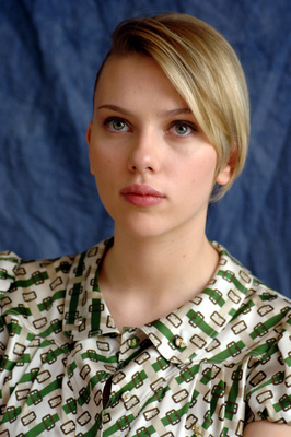 Scarlett Johansson Poster 2395412