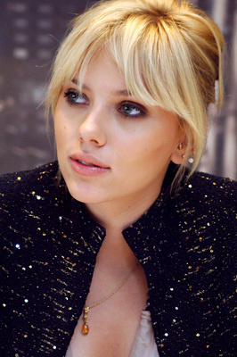 Scarlett Johansson Poster 2395451