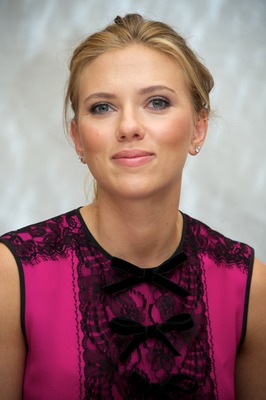 Scarlett Johansson Poster 2432916