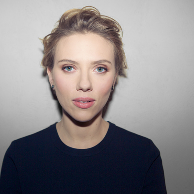 Scarlett Johansson Poster 2438376
