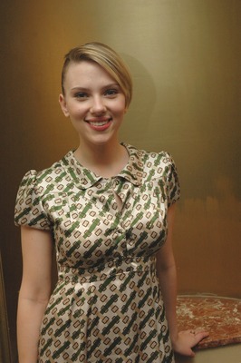 Scarlett Johansson Poster 2493885