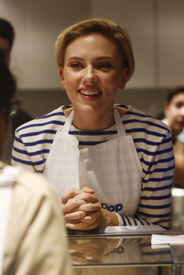 Scarlett Johansson Poster 2784491