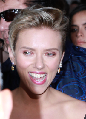 Scarlett Johansson Poster 2784999
