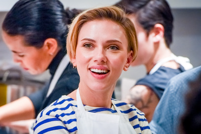 Scarlett Johansson Poster 2785545