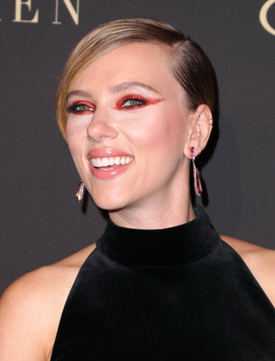 Scarlett Johansson Poster 3886437