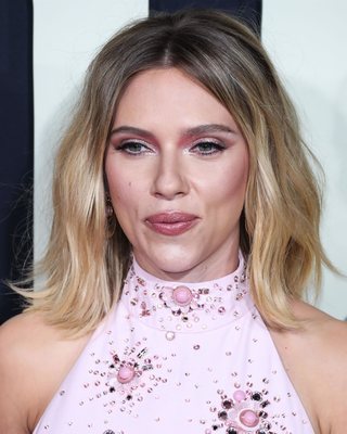 Scarlett Johansson Poster 3910049