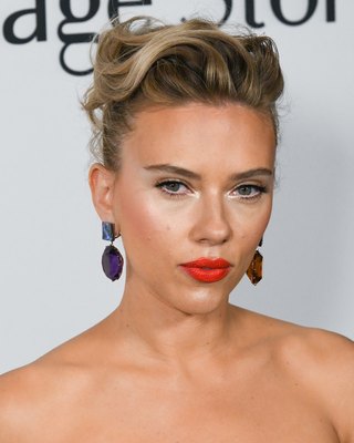 Scarlett Johansson Poster 3910085