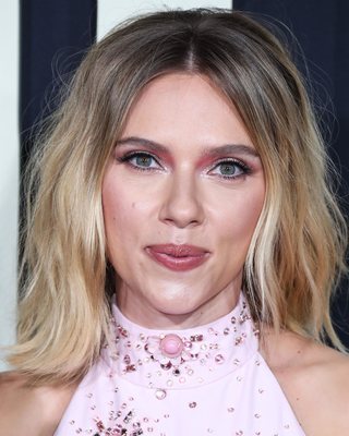 Scarlett Johansson Poster 3910110