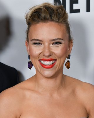 Scarlett Johansson Poster 3910403