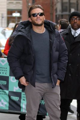 Scott Eastwood Poster 2957846