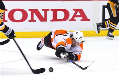 Sean Couturier Poster 3544910