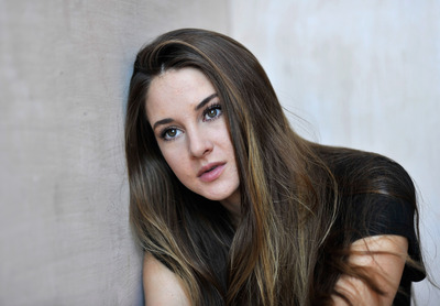 Shailene Woodley Poster 2007999