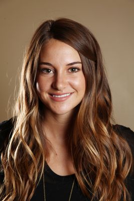 Shailene Woodley Poster 2008007