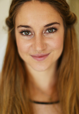 Shailene Woodley Poster 2350671