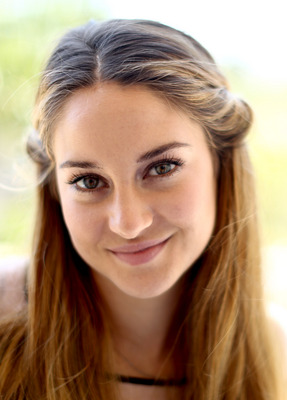 Shailene Woodley Poster 2350684