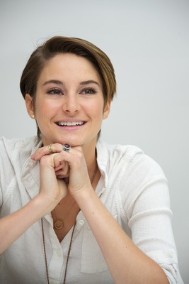 Shailene Woodley Poster 2429625