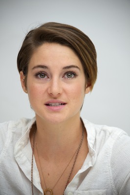 Shailene Woodley Poster 2429630