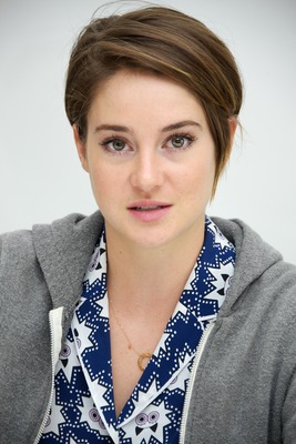 Shailene Woodley Poster 2429635