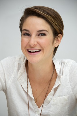 Shailene Woodley Poster 2429637