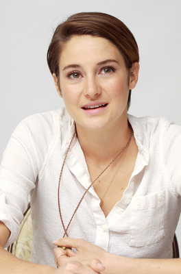 Shailene Woodley Poster 2467768