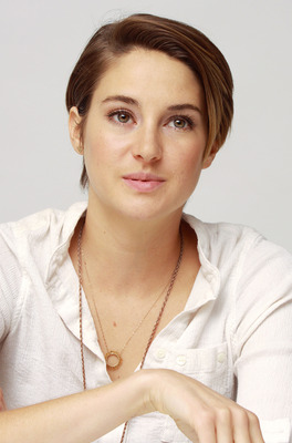 Shailene Woodley Poster 2467770
