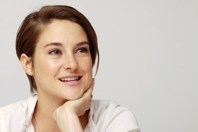 Shailene Woodley Poster 2467774