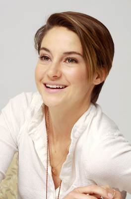 Shailene Woodley Poster 2467781