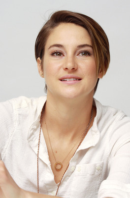 Shailene Woodley Poster 2467784