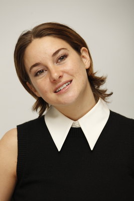 Shailene Woodley Poster 2476396