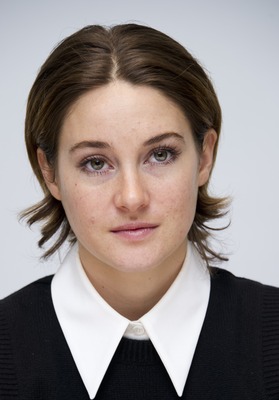 Shailene Woodley Poster 2476397