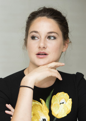 Shailene Woodley Poster 2736398