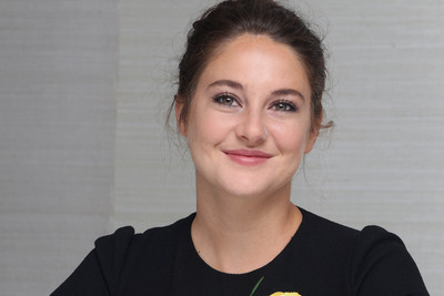 Shailene Woodley Poster 2736452