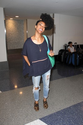 Sonequa Martin Green Poster 2693950
