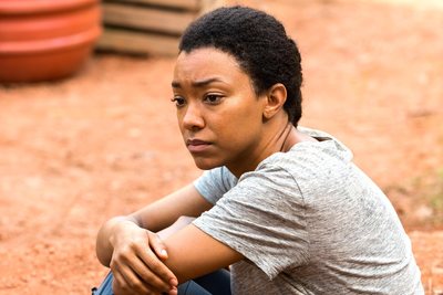 Sonequa Martin Green Poster 2693955