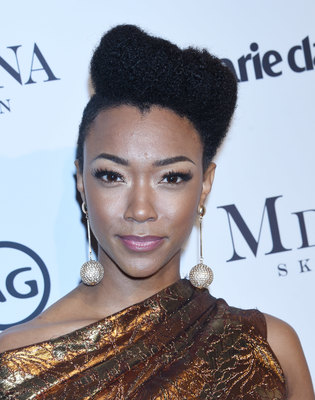 Sonequa Martin Green Poster 2961106