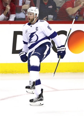 Steven Stamkos Poster 3528612