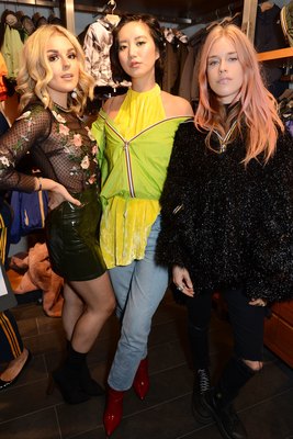Tallia Storm Poster 3046725