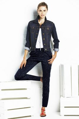 Taryn Davidson Poster 2158847