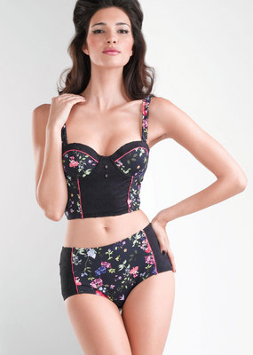 Teresa Moore Poster 2156008