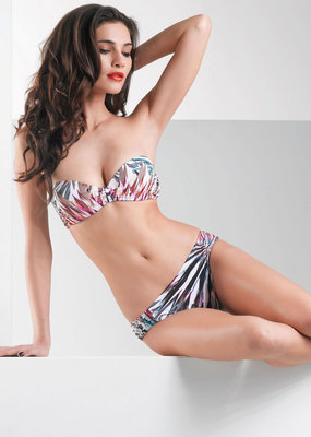 Teresa Moore Poster 2156112