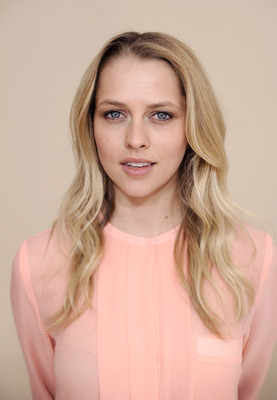 Teresa Palmer Poster 2007284