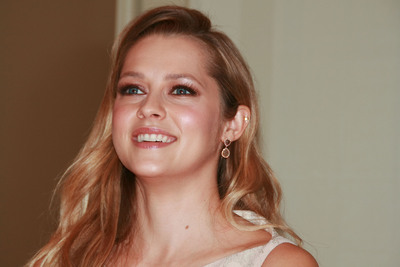 Teresa Palmer Poster 2310040