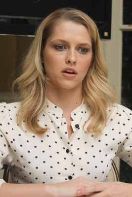 Teresa Palmer Poster 2450961