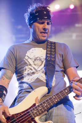 Three Doors Down Poster 2529742