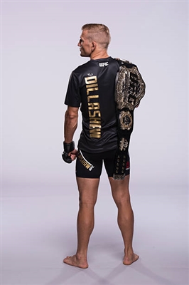 Tj Dillashaw Poster 3524970