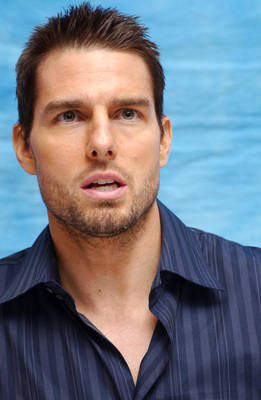 Tom Cruise Poster 2388375